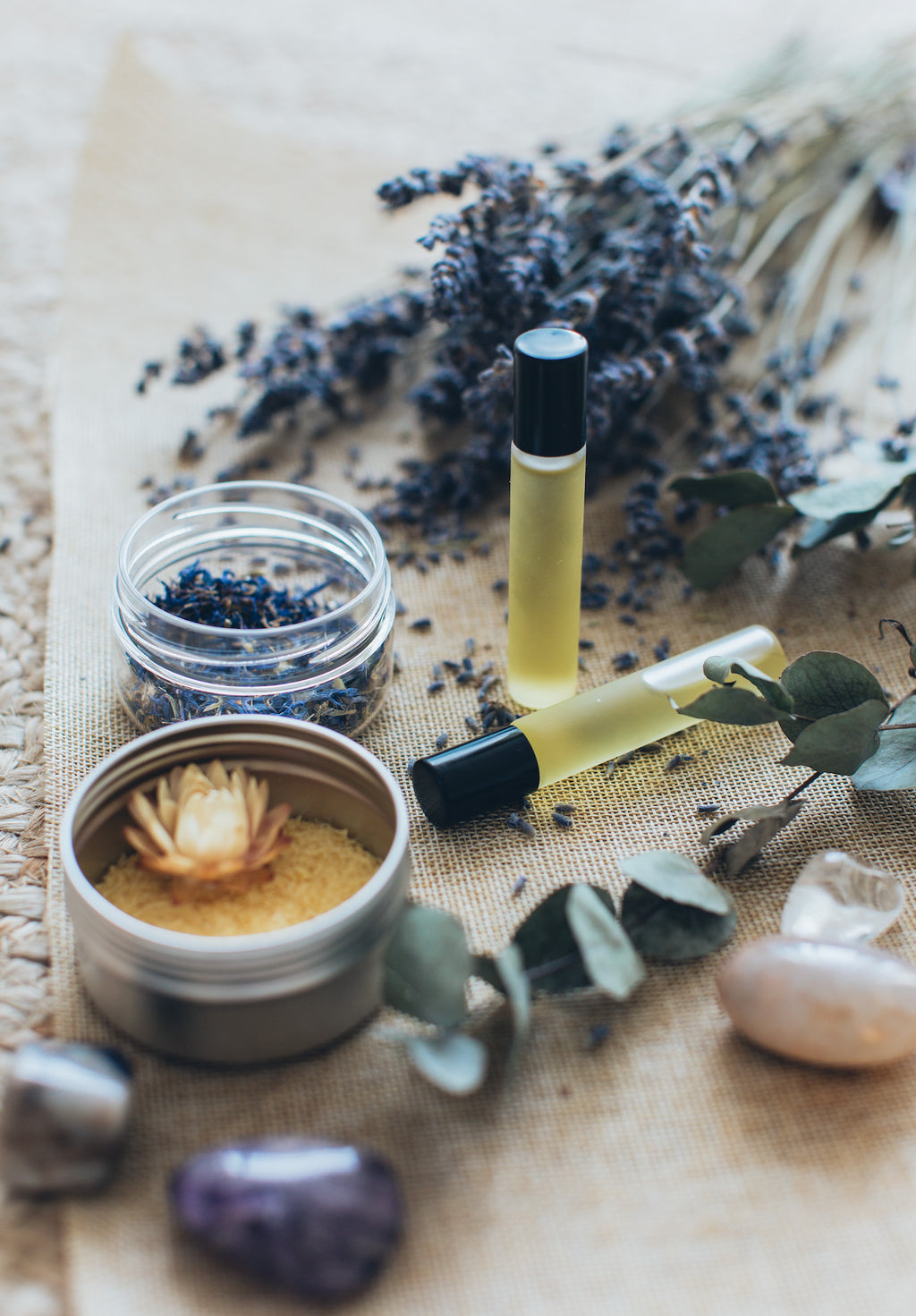 Unlocking Hair Care Bliss: The Advantages of Aromatherapy